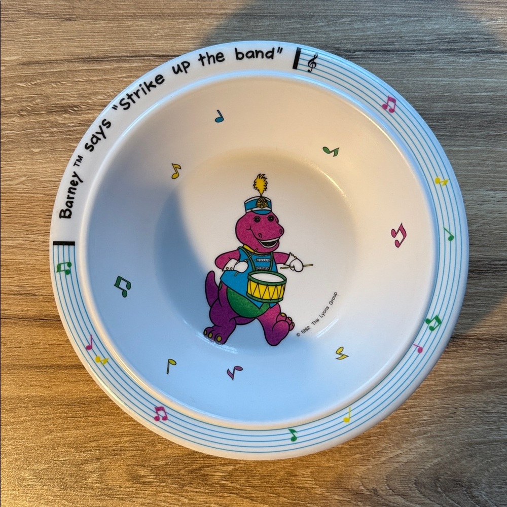 Vintage 1992 Barney the Purple Dinosaur Melamine Kids Bowl Strike Up the Band VG